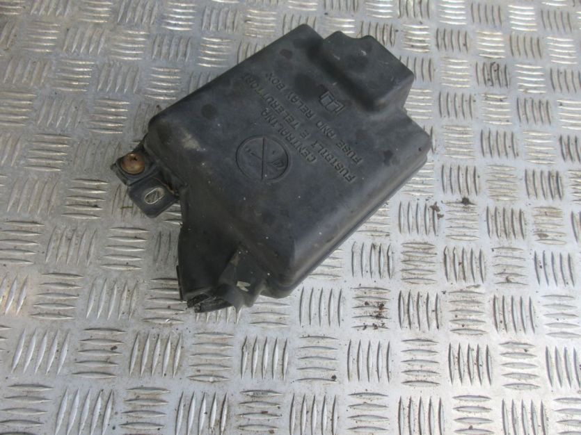 FIAT DOBLO II 2011 R. 1.4 16V OBUDOWA SKRZYNKI BEZ