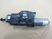 OPEL ASTRA K V SILNICZEK SZYBERDACHU 9514850A