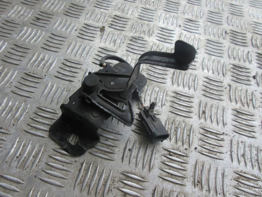 ASTRA K V ZAMEK MASKI