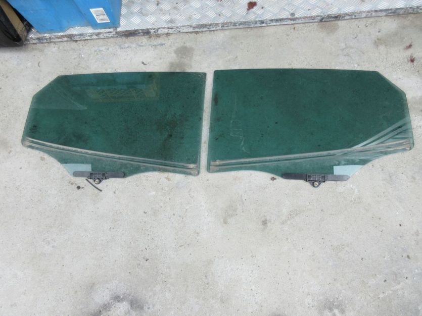 I IX35 LIFT SZYBA PRAWY TYŁ