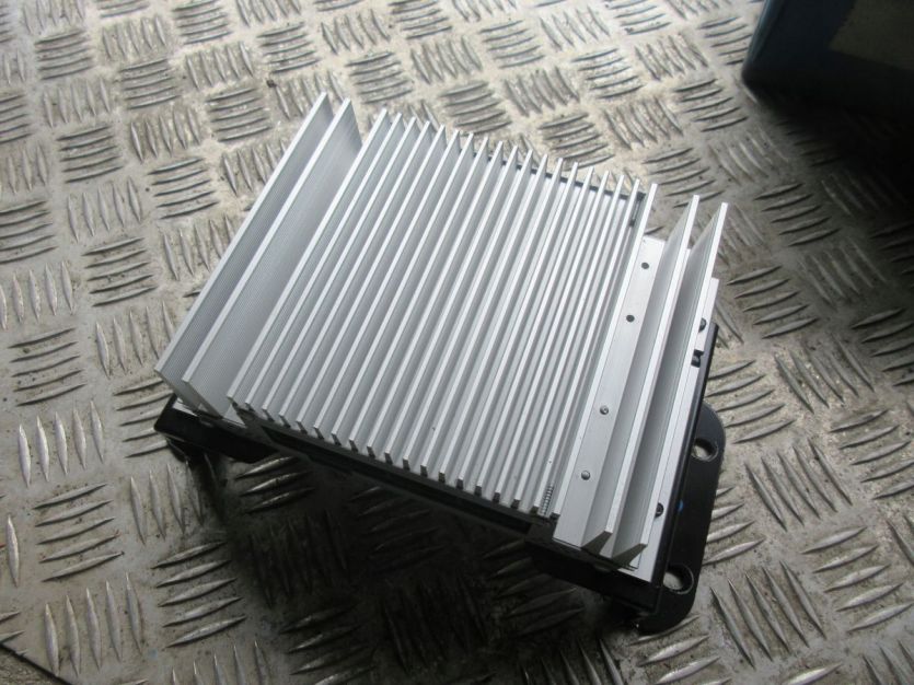 I IX35 LIFT WZMACNIACZ RADIA 963702Y000