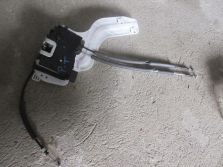 IX35 LIFT ZAMEK DRZWI PRAWY TYŁ 81420-2Y010