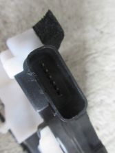 IX35 LIFT ZAMEK DRZWI PRAWY PRAÓD 81320-2Y000