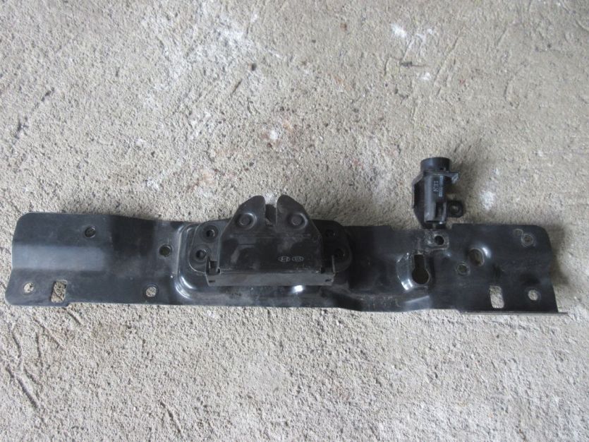 IX35 LIFT zamek maski