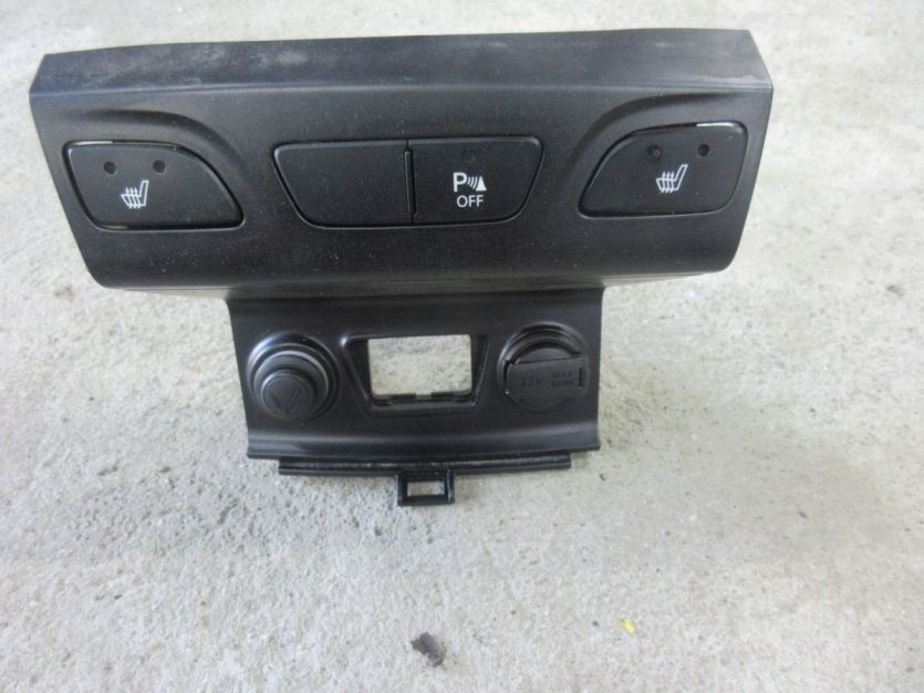 IX35 LIFT PRZEŁĄCZNIK GRZANIA FOTELI