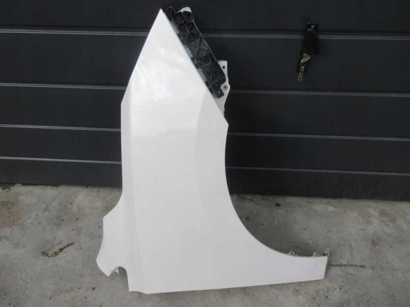 HYUNDAI IX35 LIFT BŁOTNIK PRAWY PRZÓD TCW