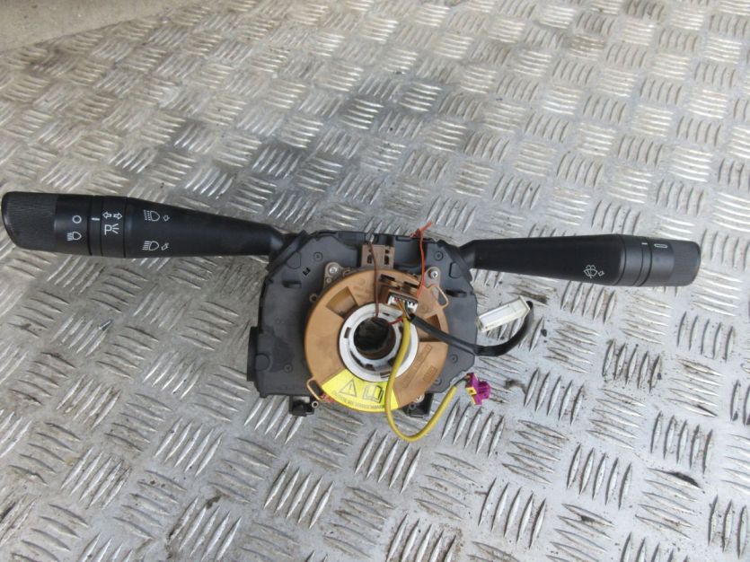 FIAT DOBLO II 2011 R. PRZEŁĄCZNIK POD KIEROWNICE