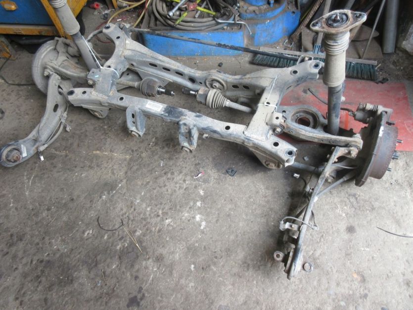 HYUNDAI IX35 LIFT 4X4 ZAWIESZENIE TYŁ 55405-2S110