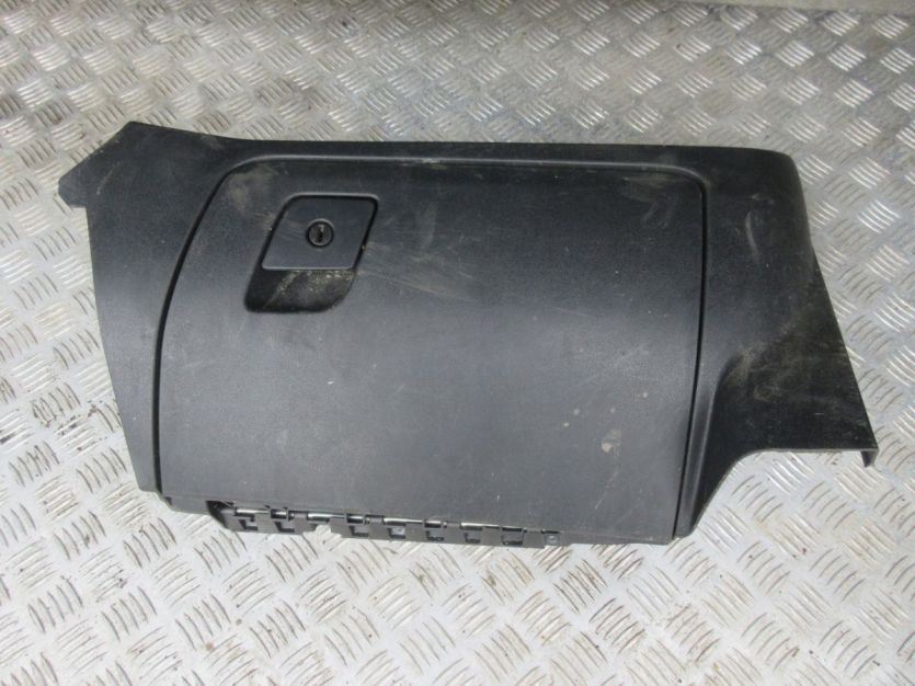 FIAT DOBLO II 2011 R. SCHOWEK PASAŻERA