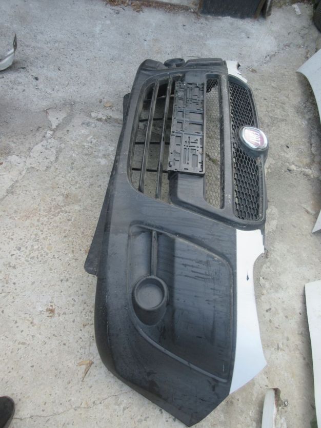 FIAT DOBLO II 2010 R. ZDERZAK PRZÓD