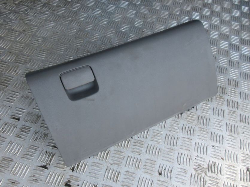 HYUNDAI H-1 II SCHOWEK PASAŻERA