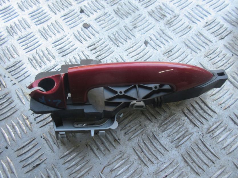 KIA VENGA KLAMKA LEWY PRZÓD A0