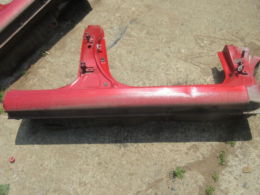 KIA VENGA PRÓG PRAWY