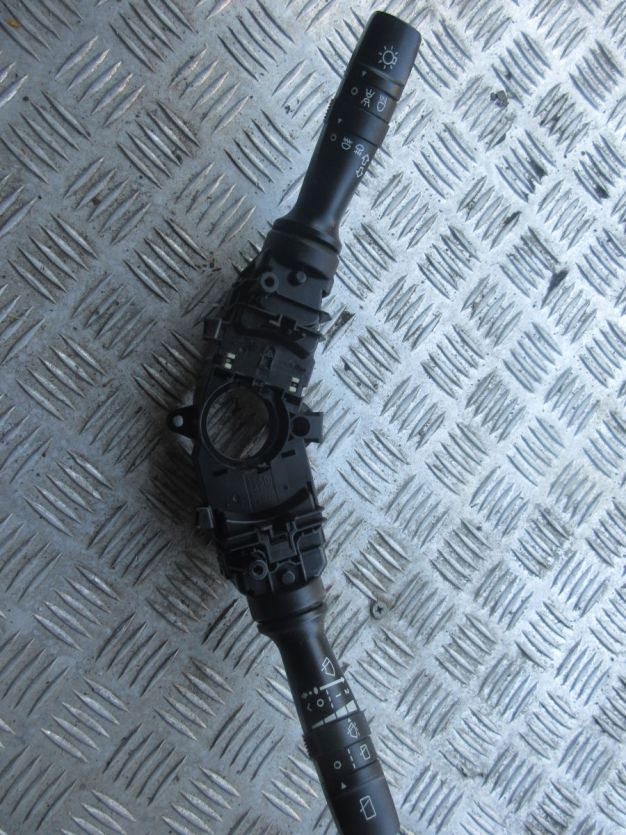 KIA VENGA PRZEŁACZNIK