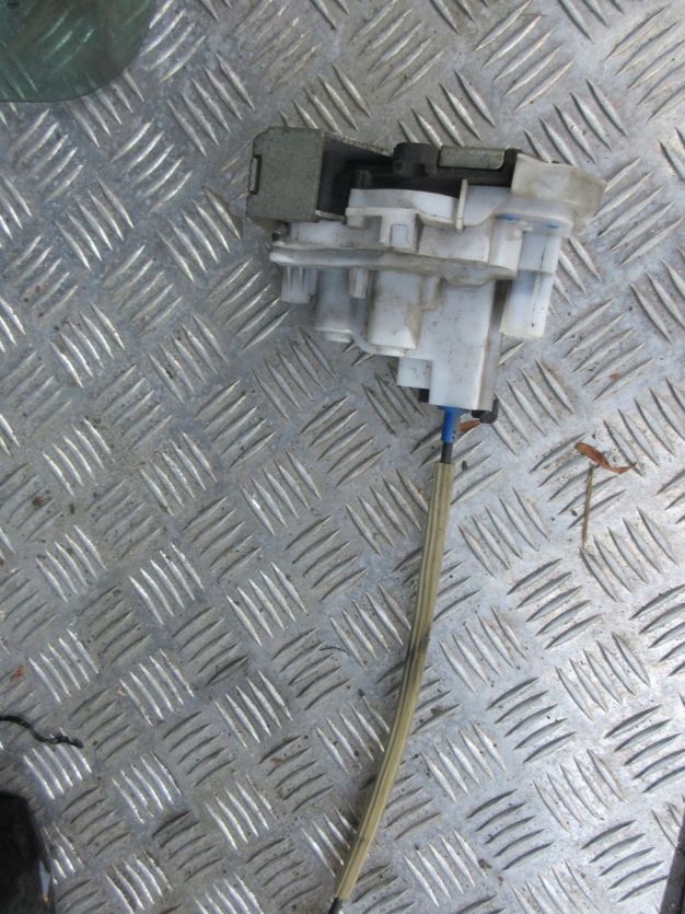 FIAT DOBLO II 2010 R. ZAMEK PRAWY PRZÓD 4PIN