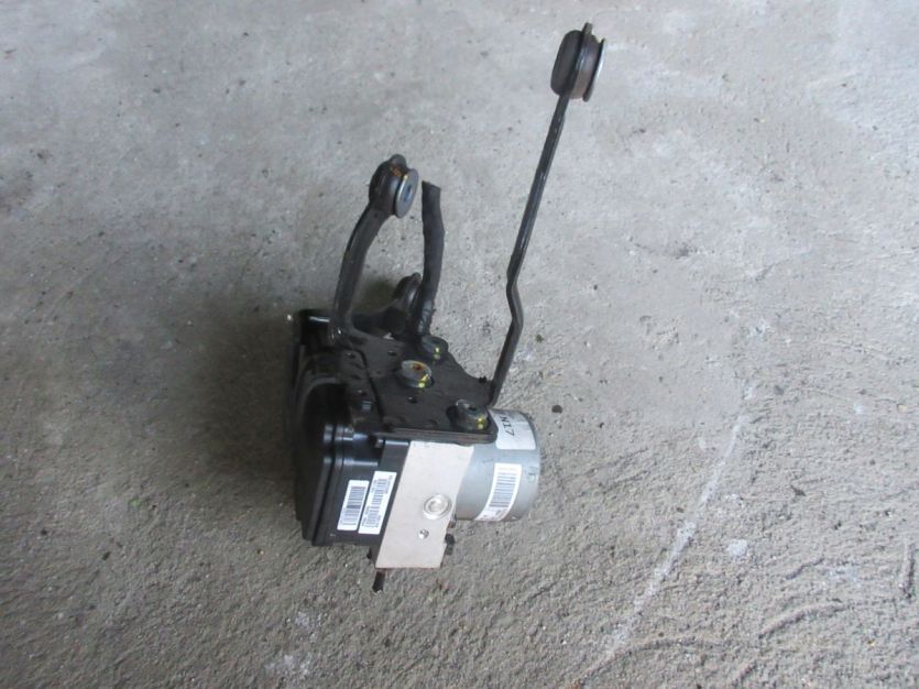 KIA VENGA POMPA ABS 61589-44200 1P589-30300
