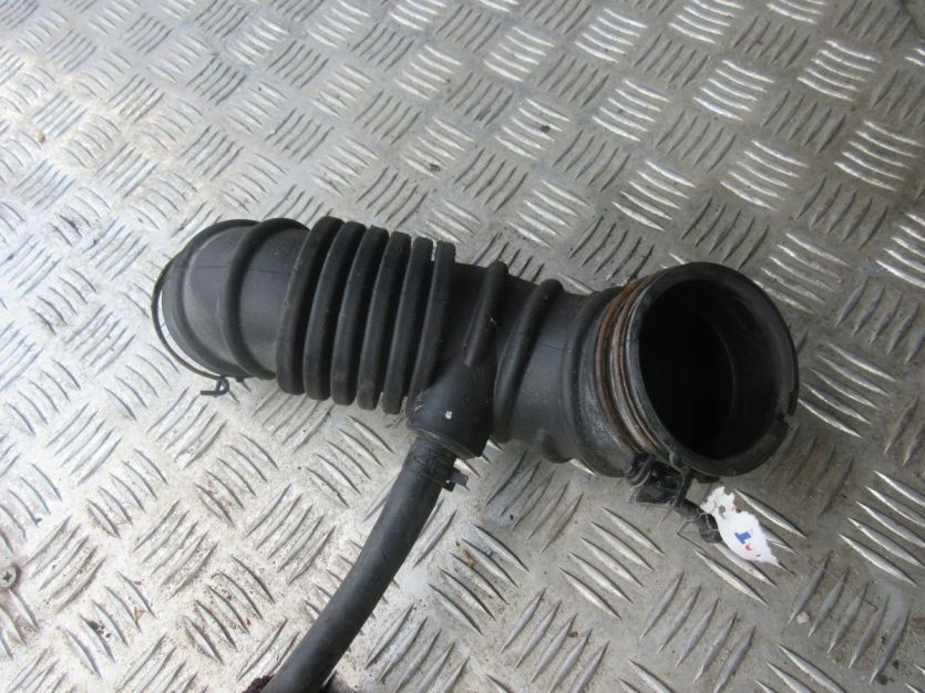 KIA VENGA 1.4 RURA DOLOT 28138-1P100