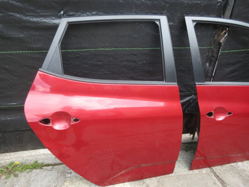 KIA VENGA DRZWI PRAWY TYŁ PRAWE TYLNE A0