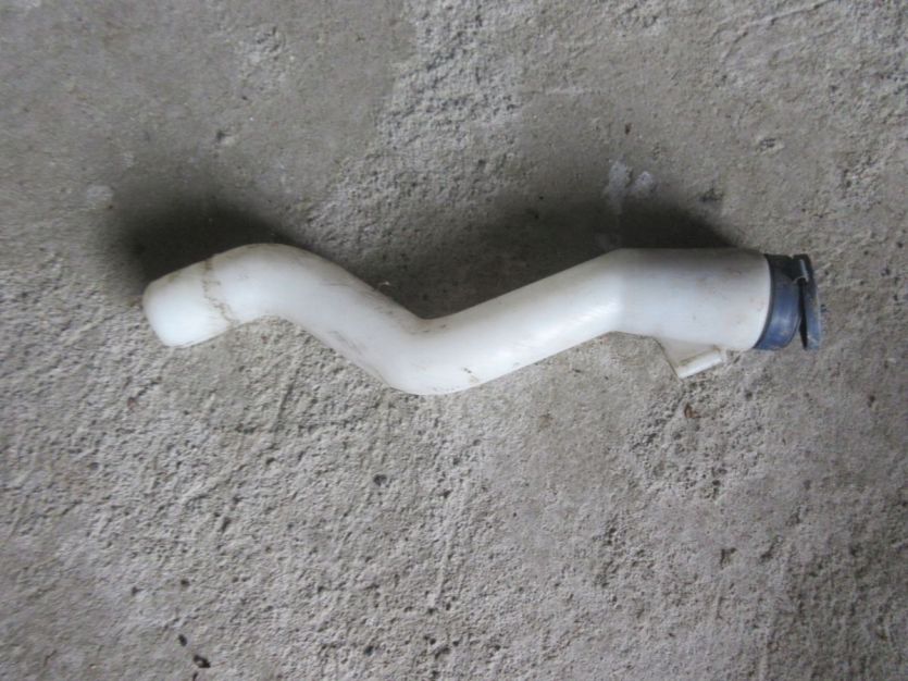 FIAT FIORINO 07 R. WLEW PŁYNU SPRYSKIWACZY