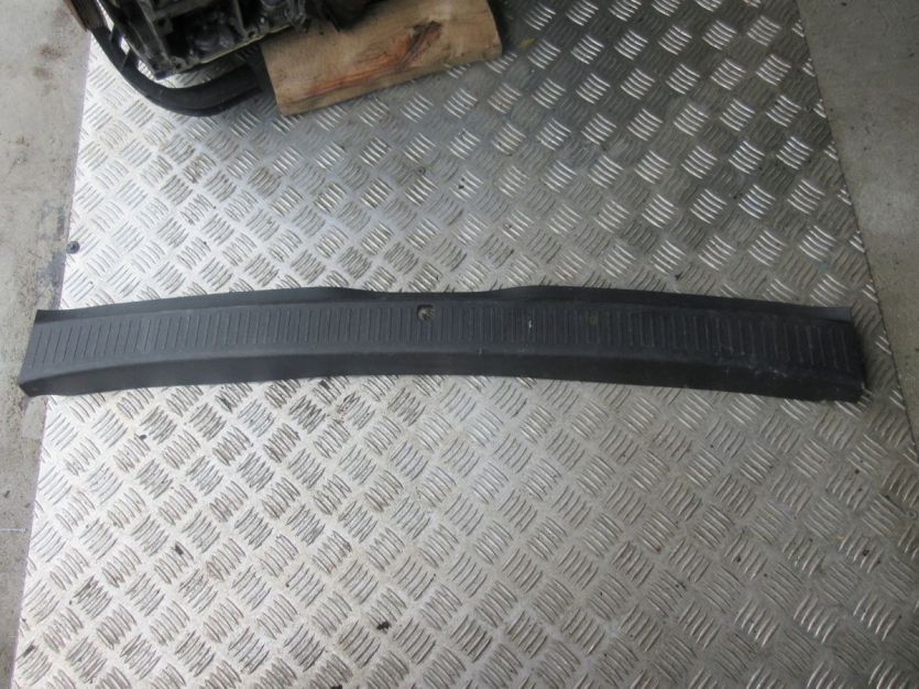 DACIA LODGY OSŁONA PASA TYŁ