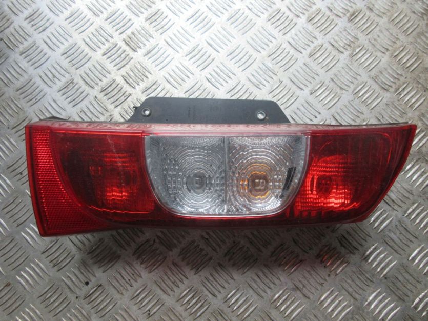 FIAT FIORINO 07 R. LAMPA PRAWY TYŁ