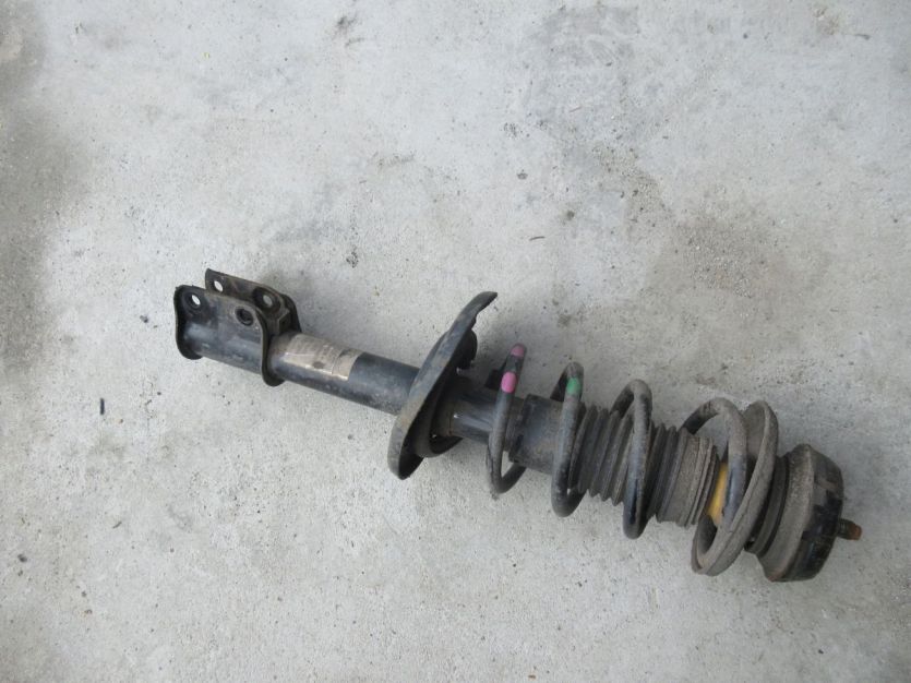 DACIA LODGY DOKKER 1.2 TCE AMORTYZATOR LEWY