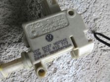 PASSAT B6 2.0 silniczek klapki paliwa 3C0810773