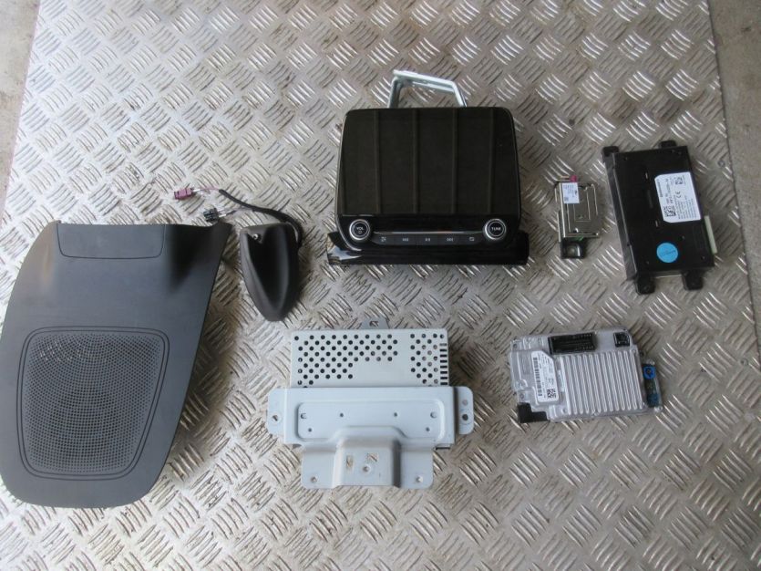 ECOSPORT II LIFT NAWIGACJA RADIO K1BT-18B955-FC