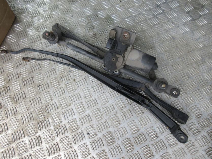 KIA SPORTAGE II 04-09 MECHANIZM WYCIERACZEK