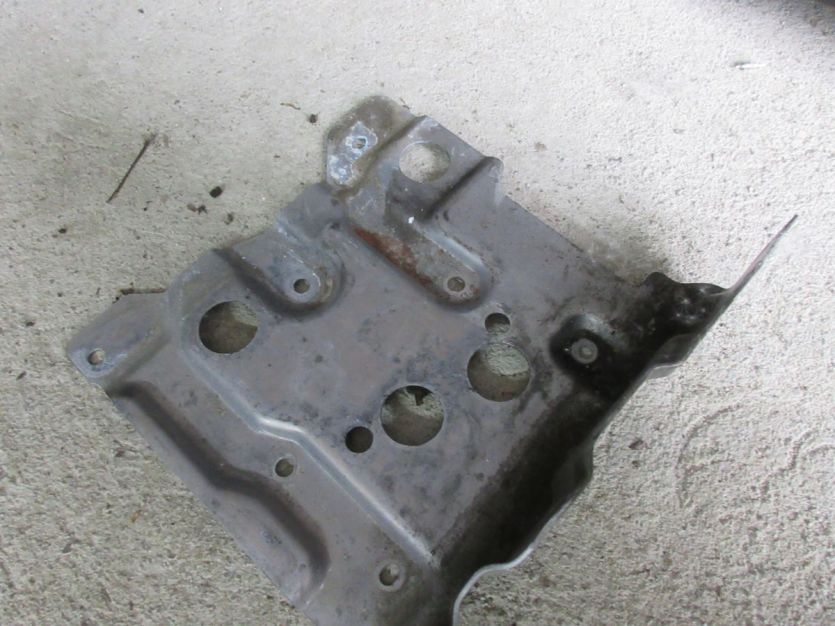 QASHQAI J11 LIFT 1.6 DCI PODSTAWA AKUMULATORA