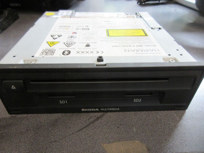 OCTAVIA III RS MULTIMEDIA CZYTNIK SD 3V0035020B