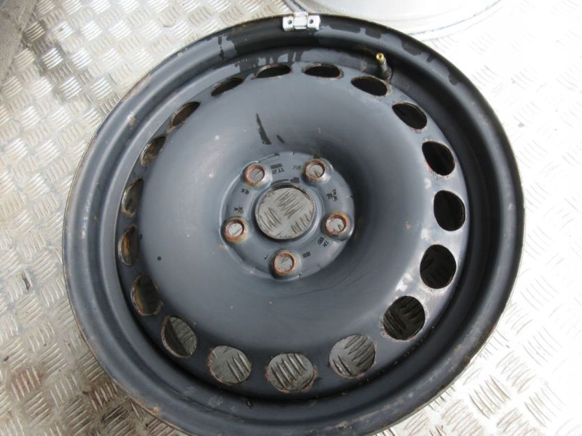 VW FELGA 16 16H2 ET45 5X112 3C0601027