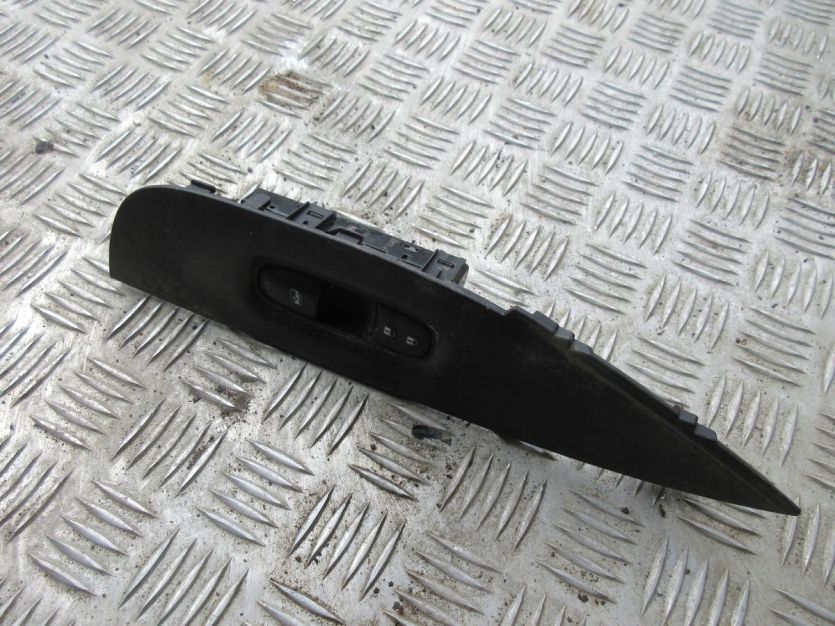 QASHQAI J11 LIFT PRZEŁACZNIK SZYBY PRAWY PRZÓD