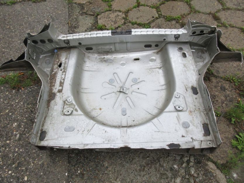 DACIA DUSTER I LIFT PAS TYŁ TYLNI