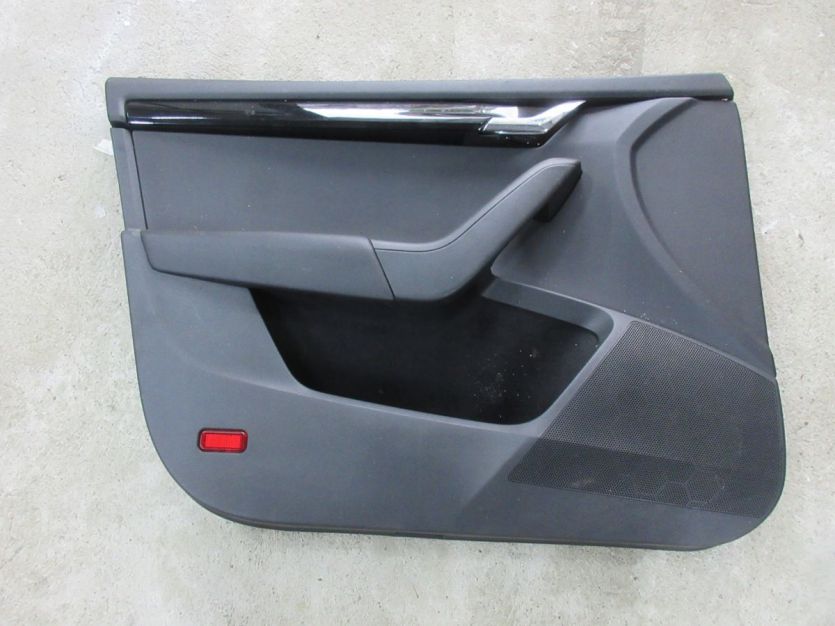 OCTAVIA III Liftback BOCZEK DRZWI LEWY PRZÓD