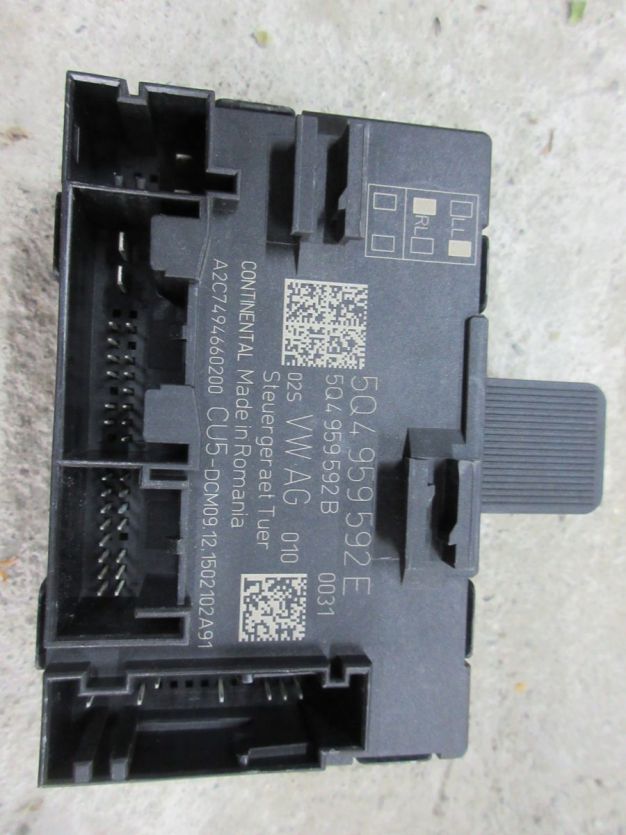 OCTAVIA III Liftback MODUŁ DRZWI PRAWY PRZÓD