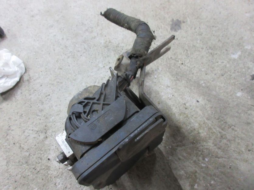 DACIA DUSTER I LIFT 4X4 POMPA ABS