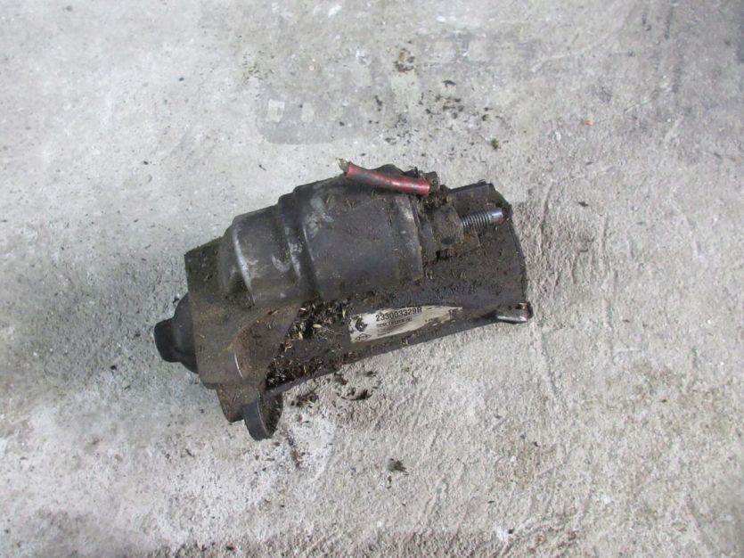 DACIA DUSTER I LIFT 1.5 DCI ROZRUSZNIK 233003329R