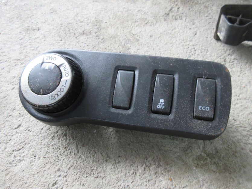 DACIA DUSTER I LIFT PRZEŁĄCZNIK NAPĘDÓW 4WD 2WD