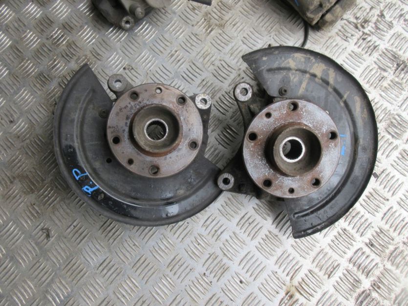 DACIA DUSTER I LIFT 1.5 DCI 4X4 ZWROTNICA PRAWA