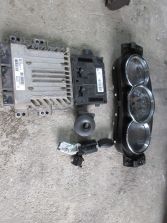 DACIA DUSTER I LIFT 1.5 DCI KOMPUTER 237104454R