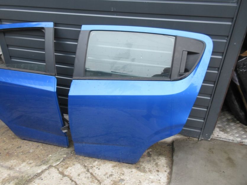 CHEVROLET AVEO T300 HB DRZWI LEWY TYŁ