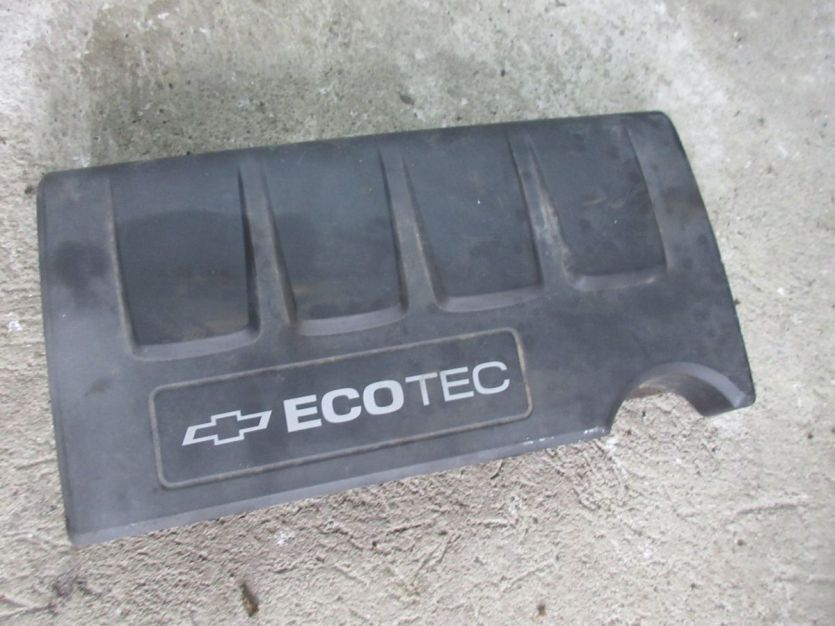 CHEVROLET AVEO T300 1.4 POKRYWA NA SILNIK