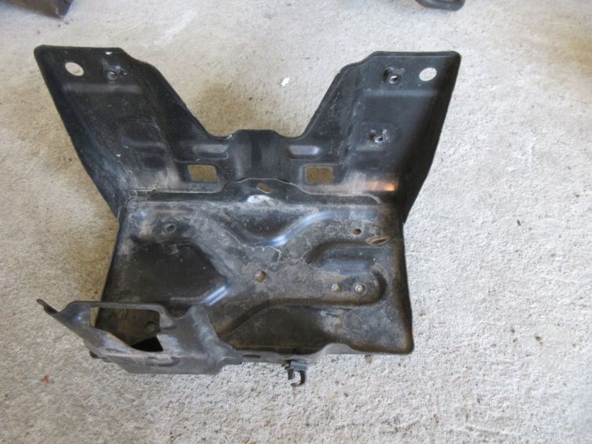 SWIFT MK6 1.3 PODSTAWA AKUMULATORA