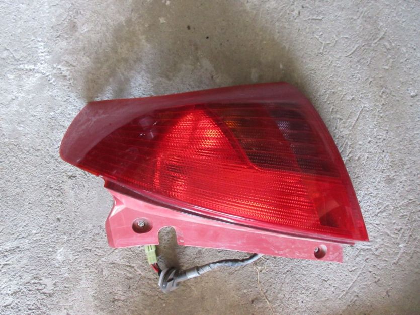 SWIFT MK6 LAMPA PRAWY TYŁ