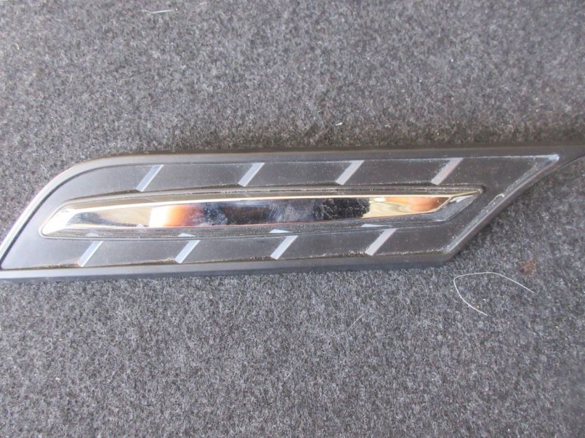 VITARA III 2018 R. LISTWA BŁOTNIKA LEWA 72621-54P0