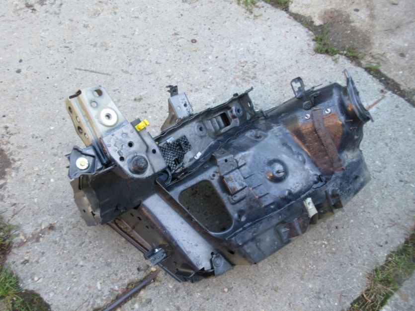 ASTRA J LIFT Z190 PODŁUZNICA LEWA