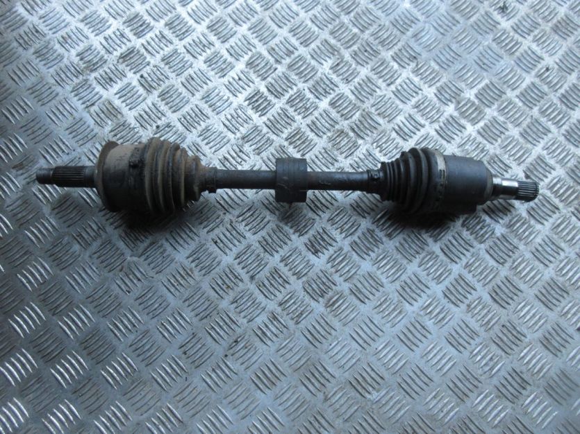 VITARA III 2018 R. 1.4 T. 4X4 PÓŁOS LEWA LEWY PRZÓD