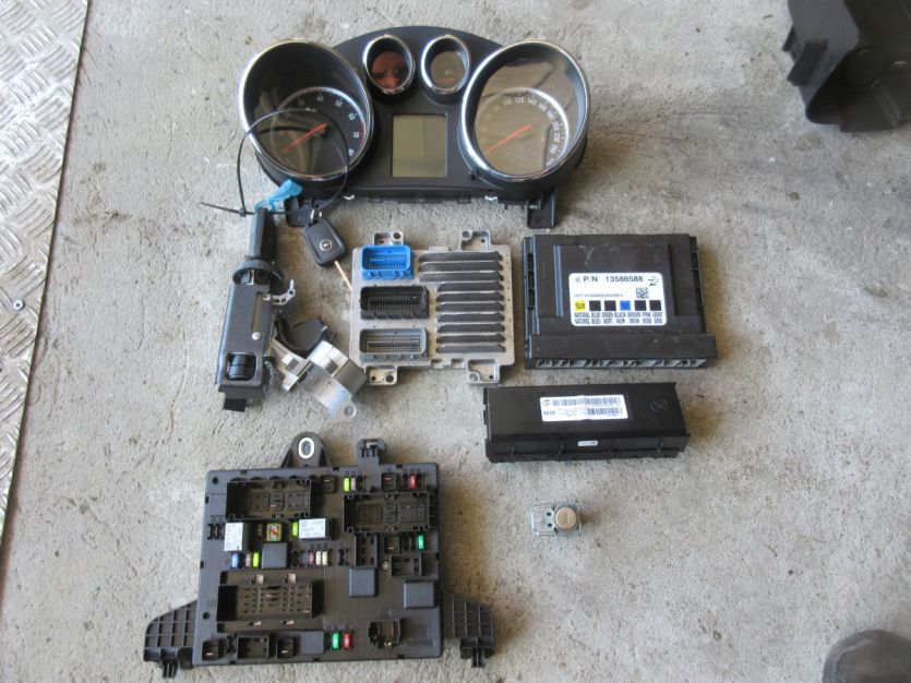 ASTRA J LIFT 1.4 T KOMPUTER 12654137