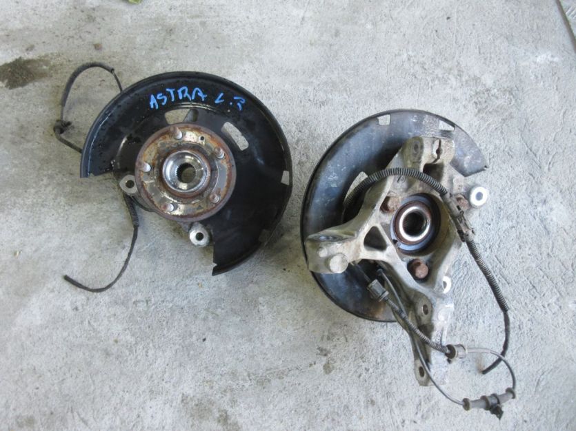 ASTRA J 1.4 T. ZWROTNICA LEWY PRZÓD